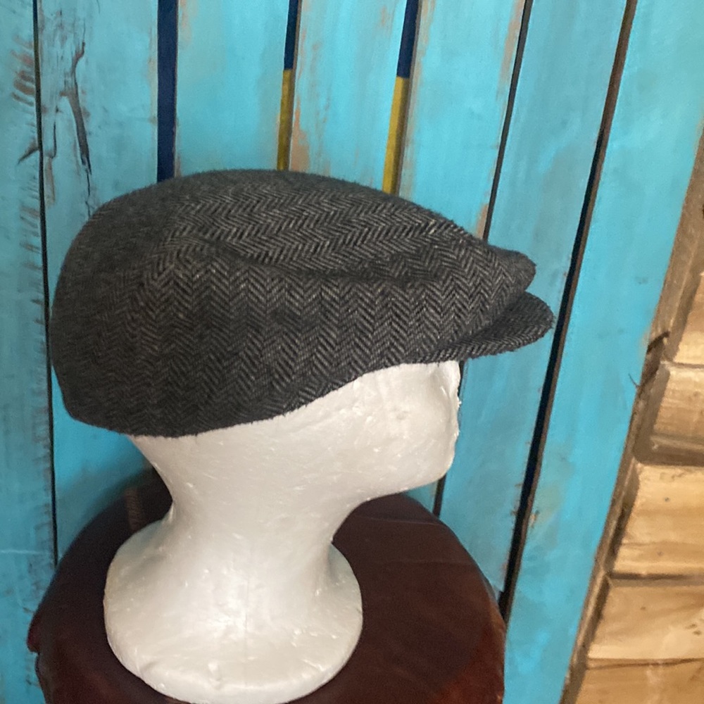 Vintage gray Herringbone tweed flat cap size 7 -7 1/8 Peaky Blinders